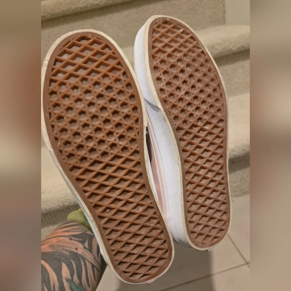 Pink Vans - Picture 4 of 8